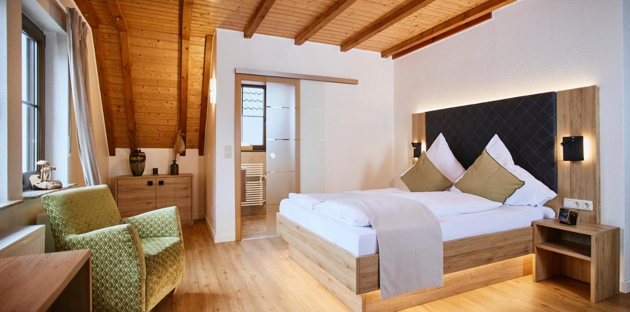 Weinhaus Lenz Hotel Briedern Екстериор снимка