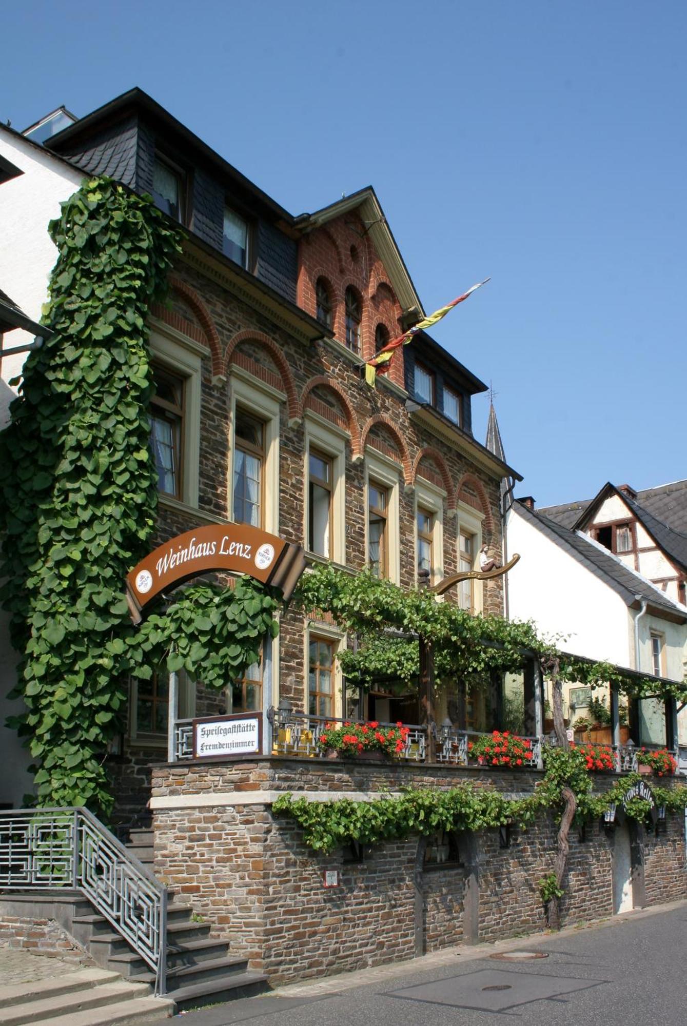 Weinhaus Lenz Hotel Briedern Екстериор снимка